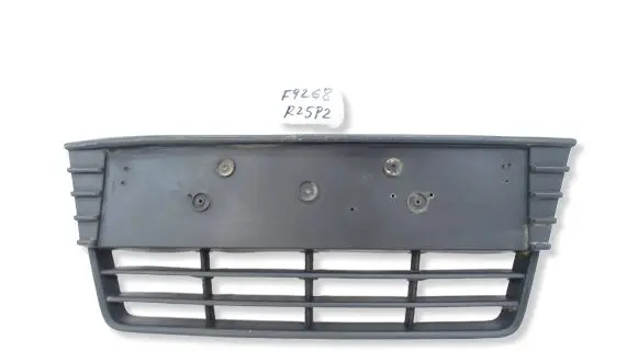 Ford Focus Front grill BM5117K945A