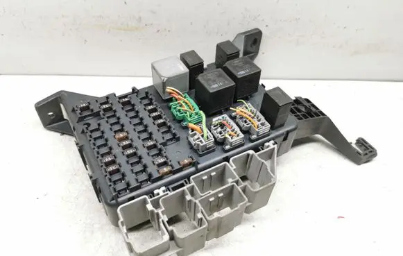 Jaguar X-Type Fuse module 1X4314A073AF