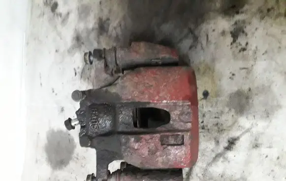 Toyota Avensis Verso Front brake caliper