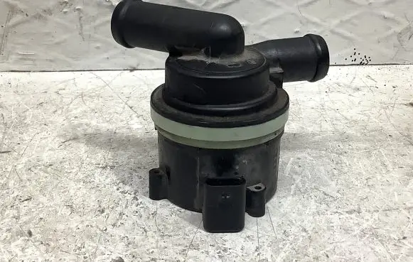 Audi A4 S4 B8 8K Electric auxiliary coolant/water pump 03L965561A
