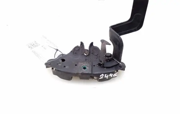 Nissan Juke I F15 Engine bonnet (hood) release handle