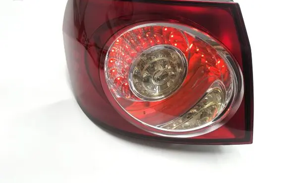 Volkswagen Golf Plus Rear/tail lights 5M0945095N 89033607