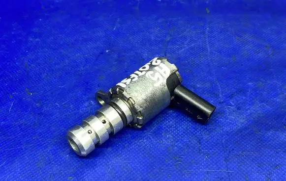 Audi A5 Oil pressure sensor 06H115243L 78231005