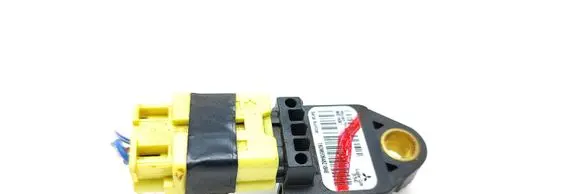 Mitsubishi Outlander Airbag deployment crash/impact sensor 8651a001