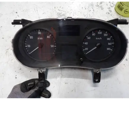 Renault Master II Speedometer (instrument cluster) P8200467948 281153176 85973223