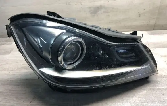 Mercedes-Benz C W204 Headlight/headlamp 130702357600 LE09A6220