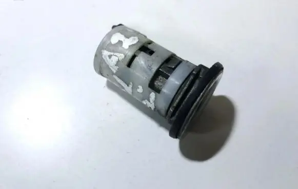 Citroen Relay II Front door lock (next to the handle) 