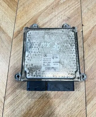 Mercedes-Benz C W204 Engine control unit/module A6519007500 28312735 A0064461540