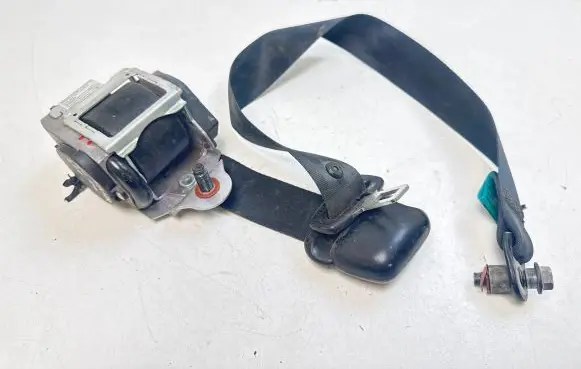 Hyundai i10 Front seatbelt 045778 S1012701 0000222107