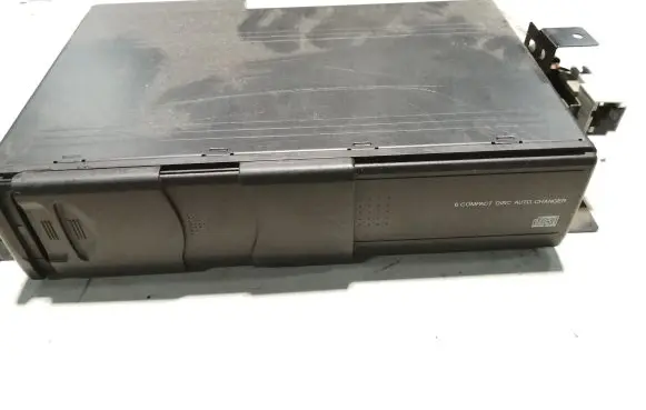 CD/DVD changer