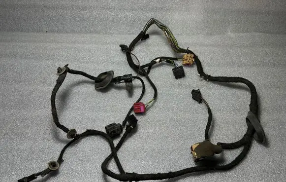 Volkswagen Multivan T5 Front door wiring loom