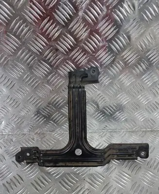 Battery bracket