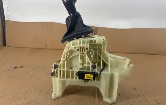 KIA Carens III Gear shifter/selector 46700 46700A4920