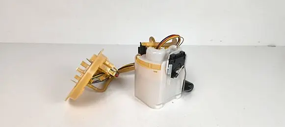 BMW 5 G30 G31 G38 In-tank fuel pump 7476107