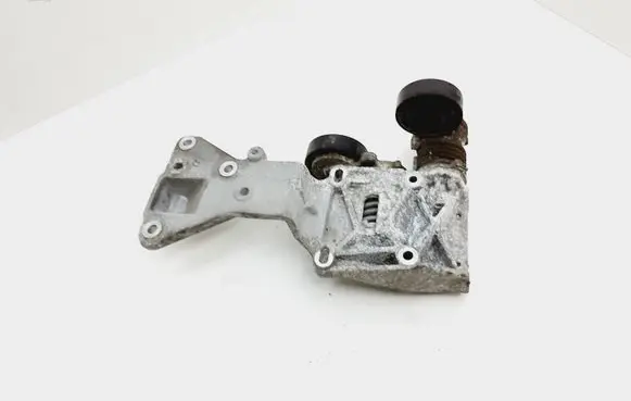 Volvo V50 Generator/alternator bracket 