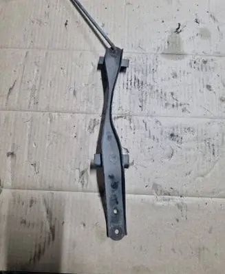 Toyota Previa (XR30, XR40) II Battery bracket 