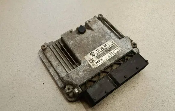 Volkswagen Tiguan Engine control unit/module 03L907309N 0281016374