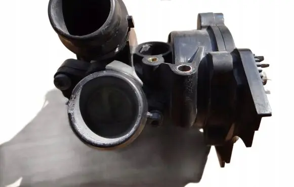 Seat Ibiza IV (6J,6P) Water pump 06J121026B