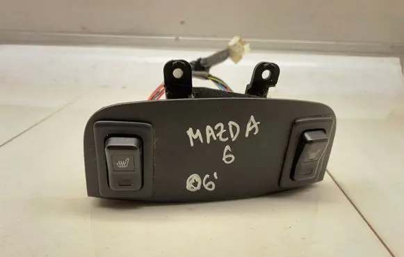Mazda 6 Seat heating switch 60323000475A