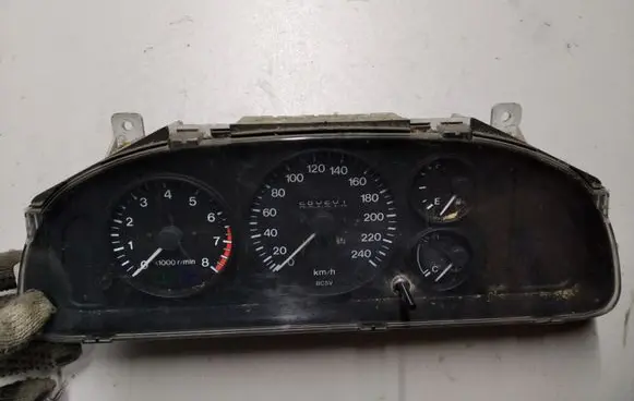 Mazda 323 F Speedometer (instrument cluster) BE7G55430 69719070