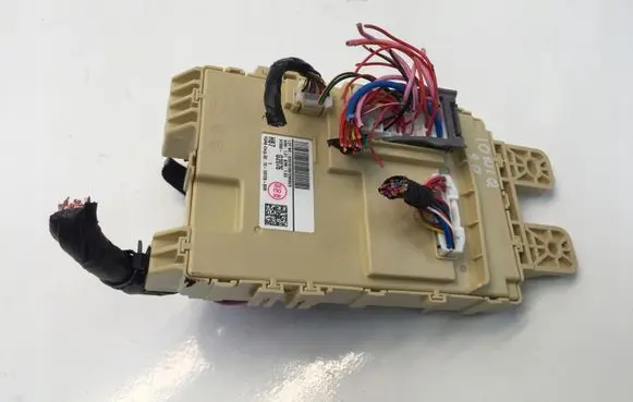 Hyundai Ioniq Fuse module 91950G2076