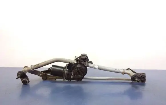 Skoda Superb B5 (3U) Front wiper linkage and motor 3V1955023A
