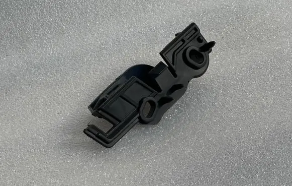 Audi A4 S4 B8 8K Front bumper mounting bracket 8K0807283E