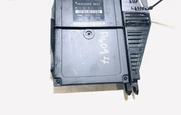 Mercedes-Benz E W210 Comfort/convenience module 2108203826 335626