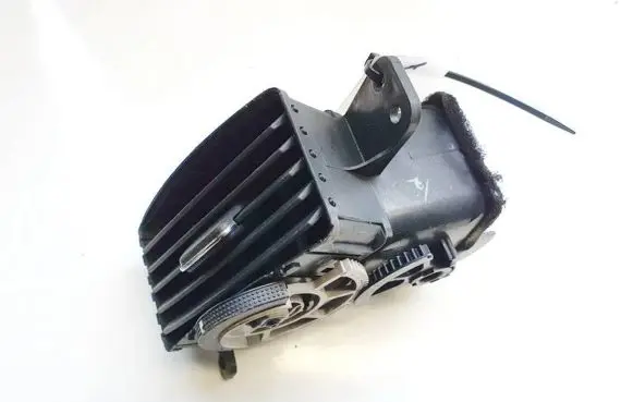 Toyota Corolla Verso AR10 Dash center air vent grill 5566064010 55660-64010