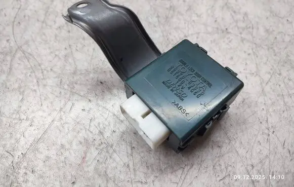 Lexus IS 220D-250-350 Door control unit/module 8597053030