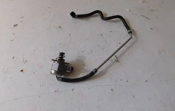 Audi A3 S3 8V Fuel main line pipe