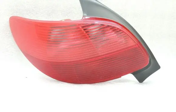 Peugeot 206 Rear/tail lights 6350P1
