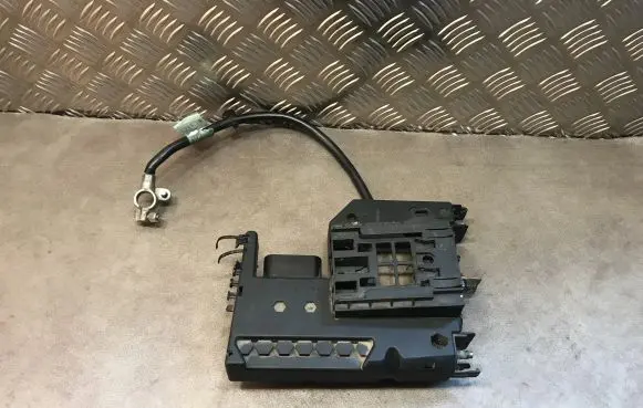 Mercedes-Benz C W204 Fuse module A2075400340