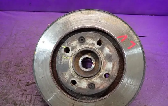Citroen Xsara Picasso Front wheel hub spindle knuckle