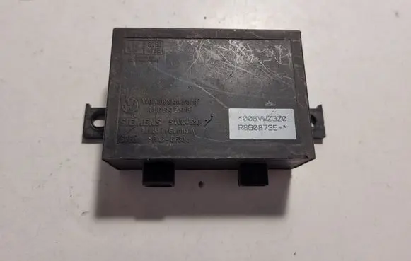 Volkswagen Golf III Immobilizer control unit/module 1H0953257B 5WK4590 8608735