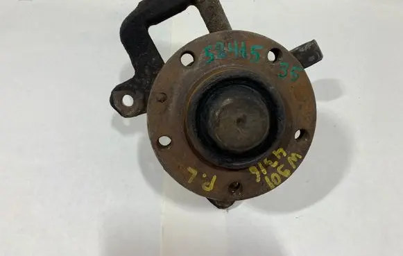 Mercedes-Benz Sprinter W901 W902 W903 W904 Front wheel hub spindle knuckle A90133200301 90133200301 A9023340001