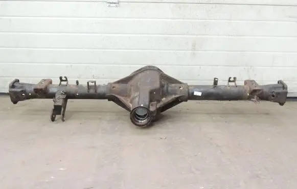 Nissan Navara D40 Rear axle beam D30033X30E