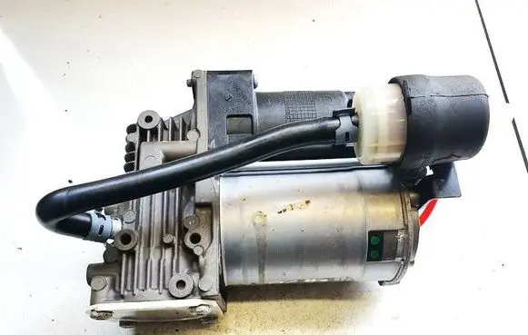 Jaguar XJ X351 Air suspension compressor/pump 82163016169