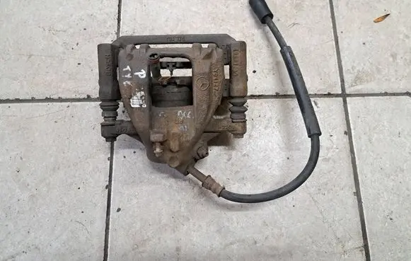 Mercedes-Benz Sprinter W906 Rear brake caliper