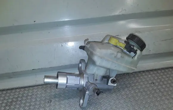 Opel Astra J Master brake cylinder 03350890241