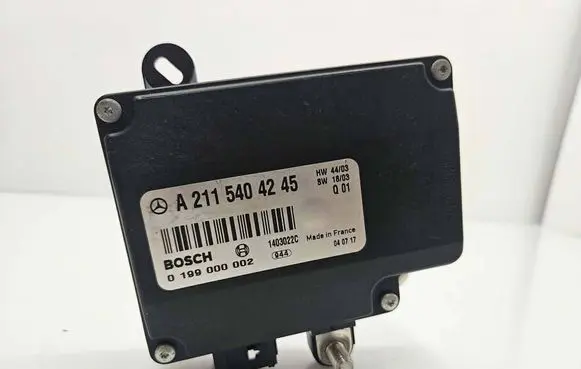 Mercedes-Benz E W211 Battery control module A2115404245 1403022C 0199000002
