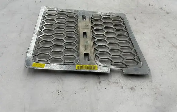 Jeep Grand Cherokee Front bumper upper radiator grill 68145207AB