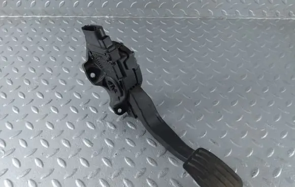 Ford Galaxy Accelerator throttle pedal 6G929F836KD