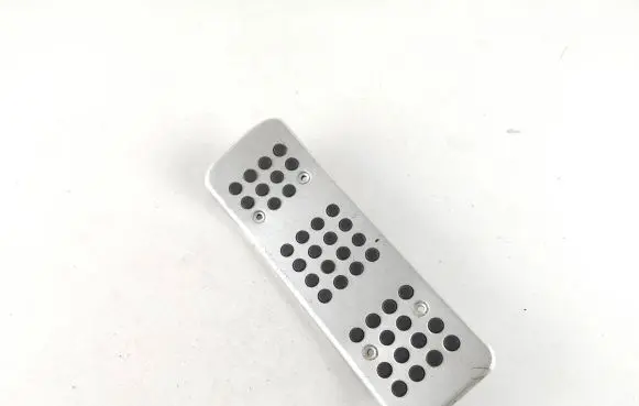 Peugeot RCZ Foot rest pad/dead pedal 9655792877