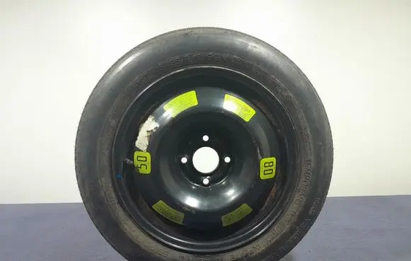 Peugeot 5008 R17 spare wheel