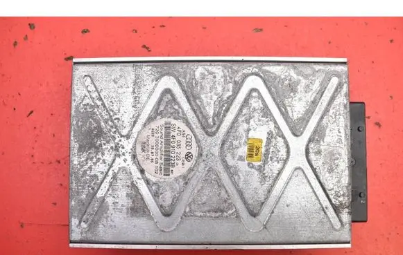 Audi A6 Allroad C5 Sound amplifier 4F0910223B
