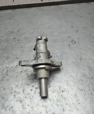 Toyota Aygo AB40 Master brake cylinder 800976