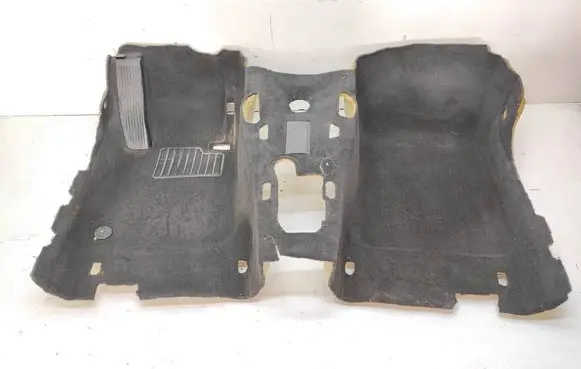 BMW 1 E81 E87 Front floor carpet liner 7077177