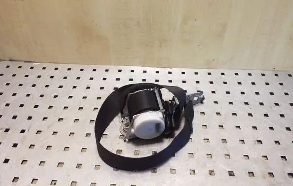 Ford Galaxy Rear seatbelt