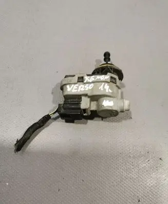 Toyota Verso Headlight level adjustment motor 